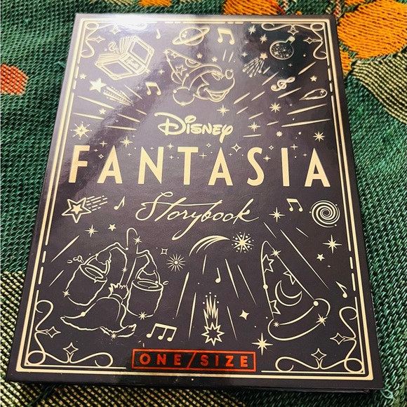 Disney Makeup Disney Fantasia Face Palette And Makeup Puff Poshmark